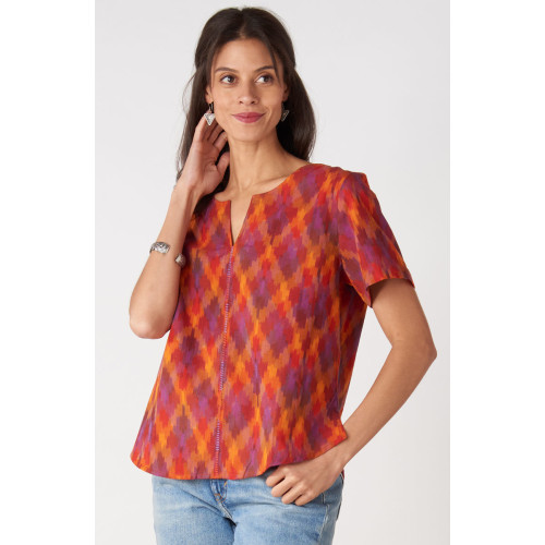 Farah Ikat Short-Sleeve Notch-Neck Top - Fire red/Multi Farah Ikat Short-Sleeve Notch-Neck Top - Fire red/Multi
